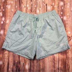 Nike Sportswear Club Woven Flow Men’s Shorts Sage Green Size XL